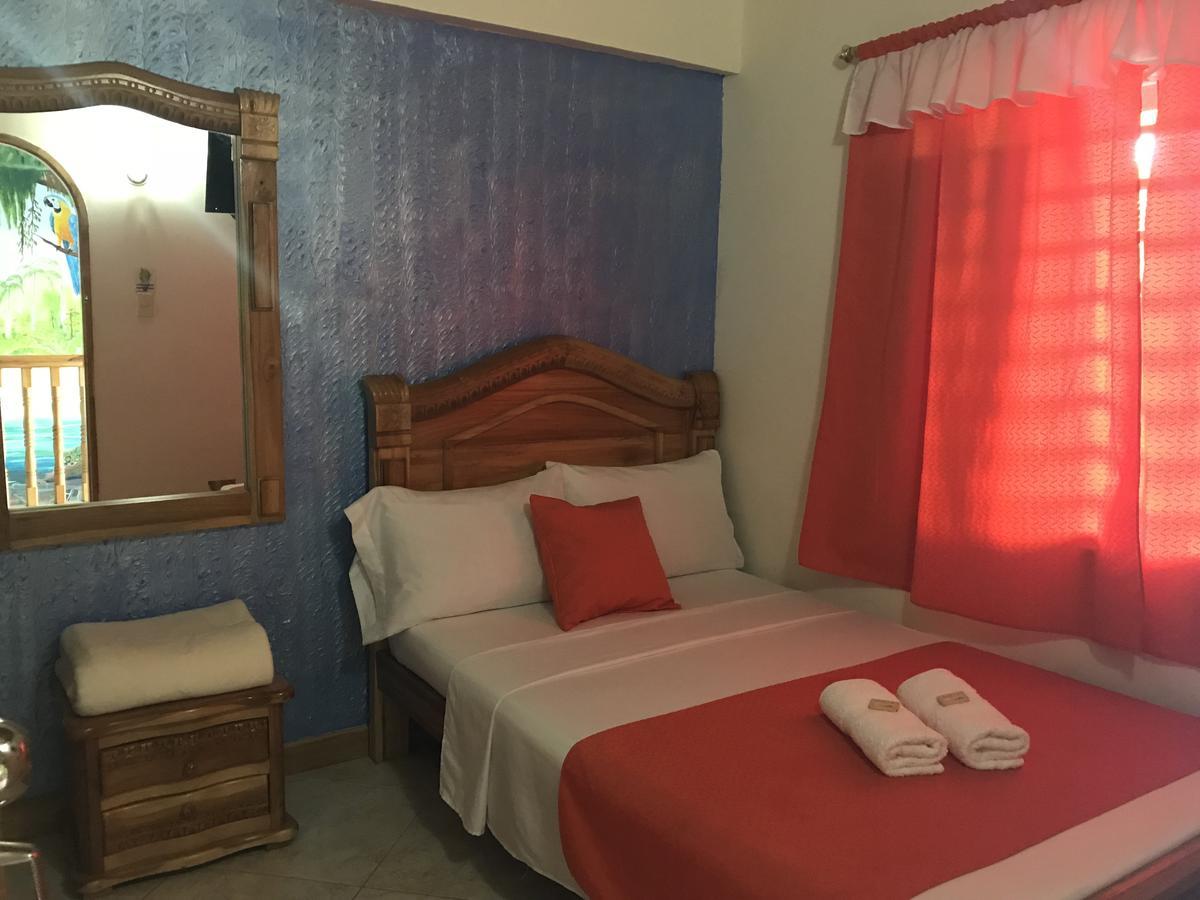 Hotel Las Guacamayas Guatapé エクステリア 写真