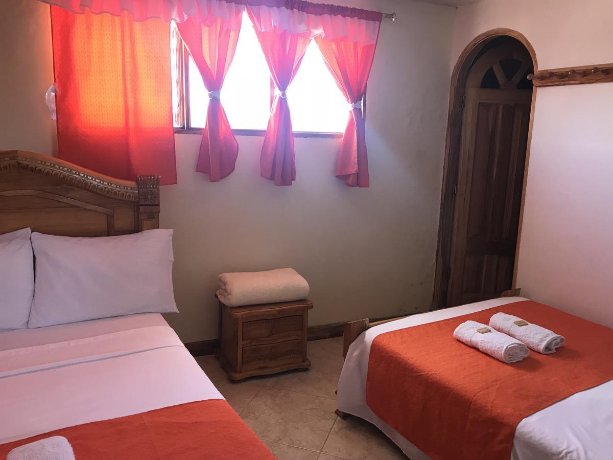 Hotel Las Guacamayas Guatapé エクステリア 写真