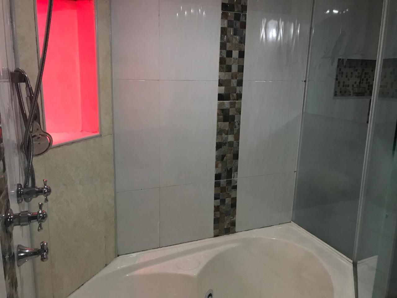 Hotel Las Guacamayas Guatapé エクステリア 写真