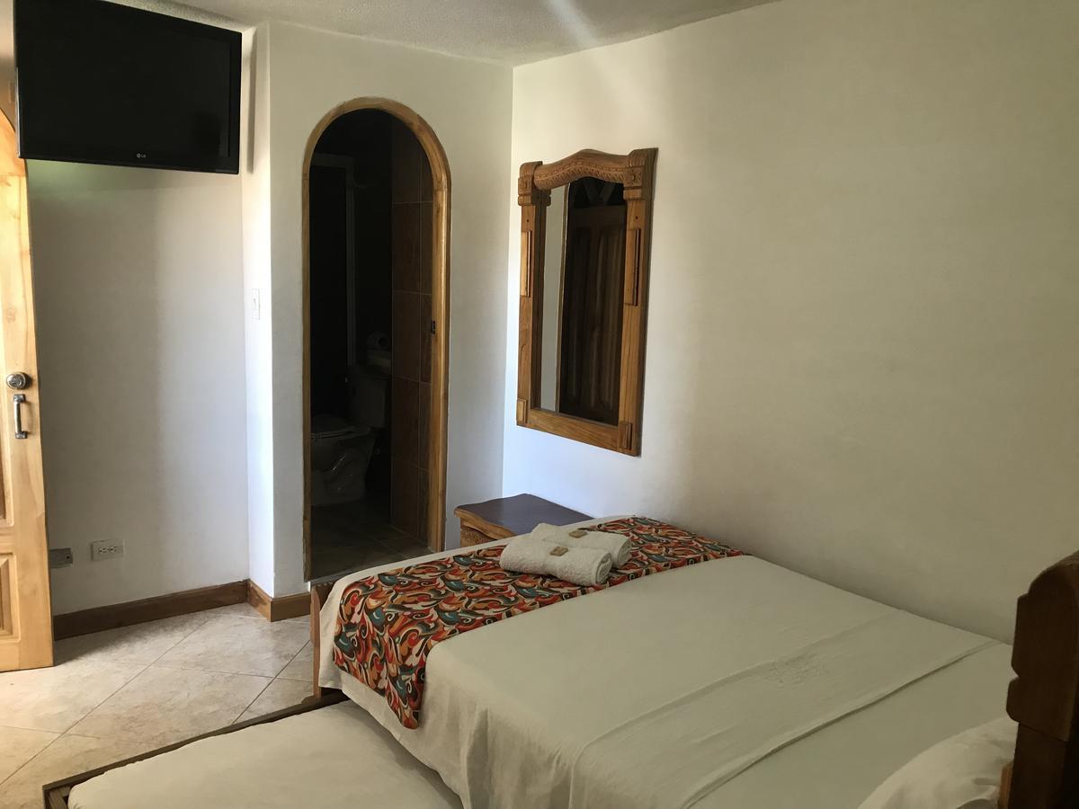 Hotel Las Guacamayas Guatapé エクステリア 写真
